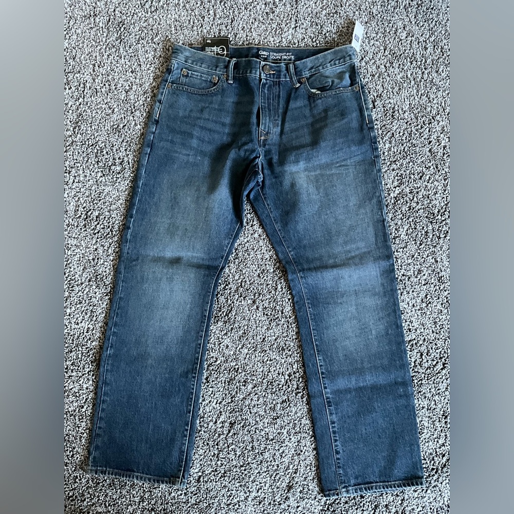 GAP Men’s Straight Fit Jeans